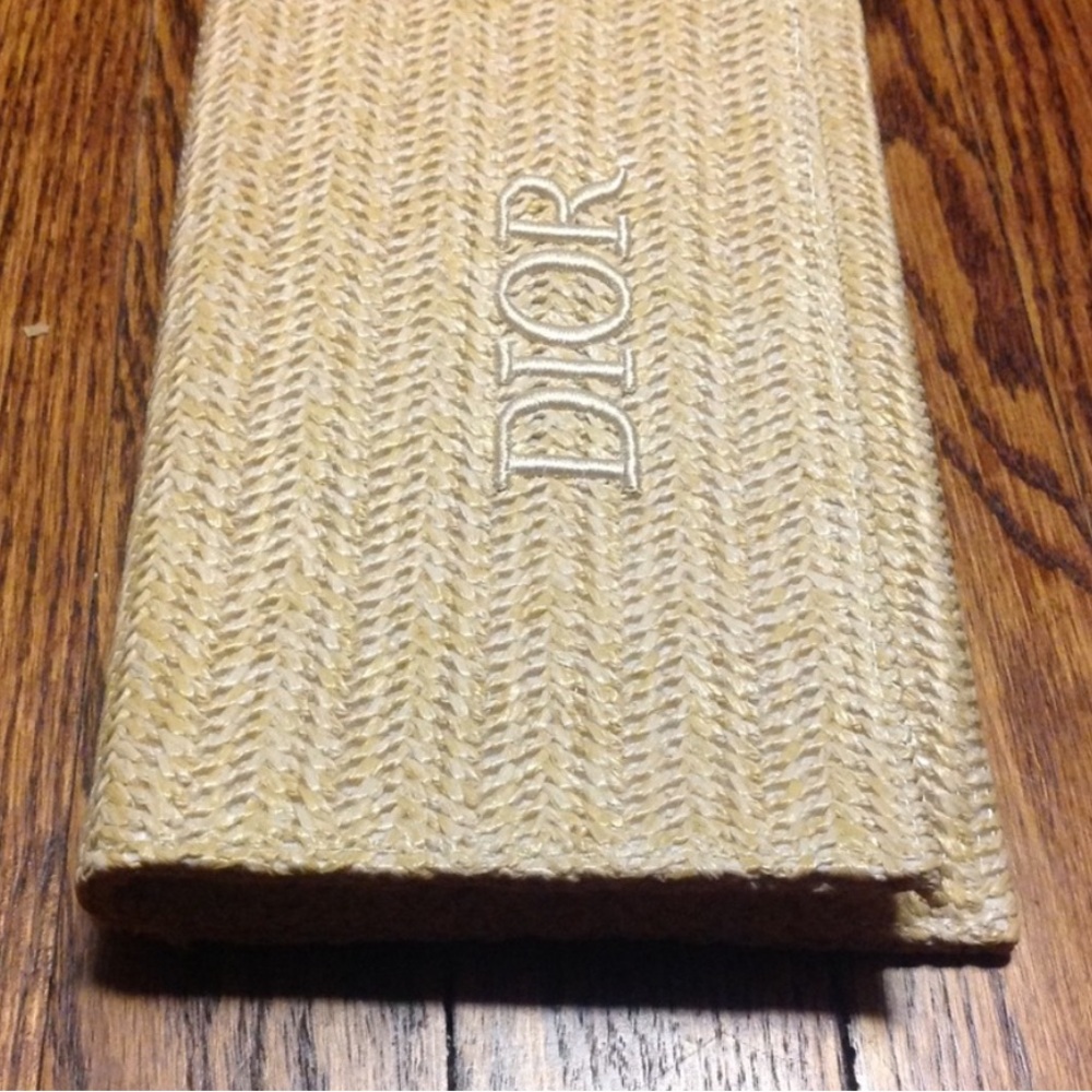 Dior Raffia Clutch - Picture 6 of 7